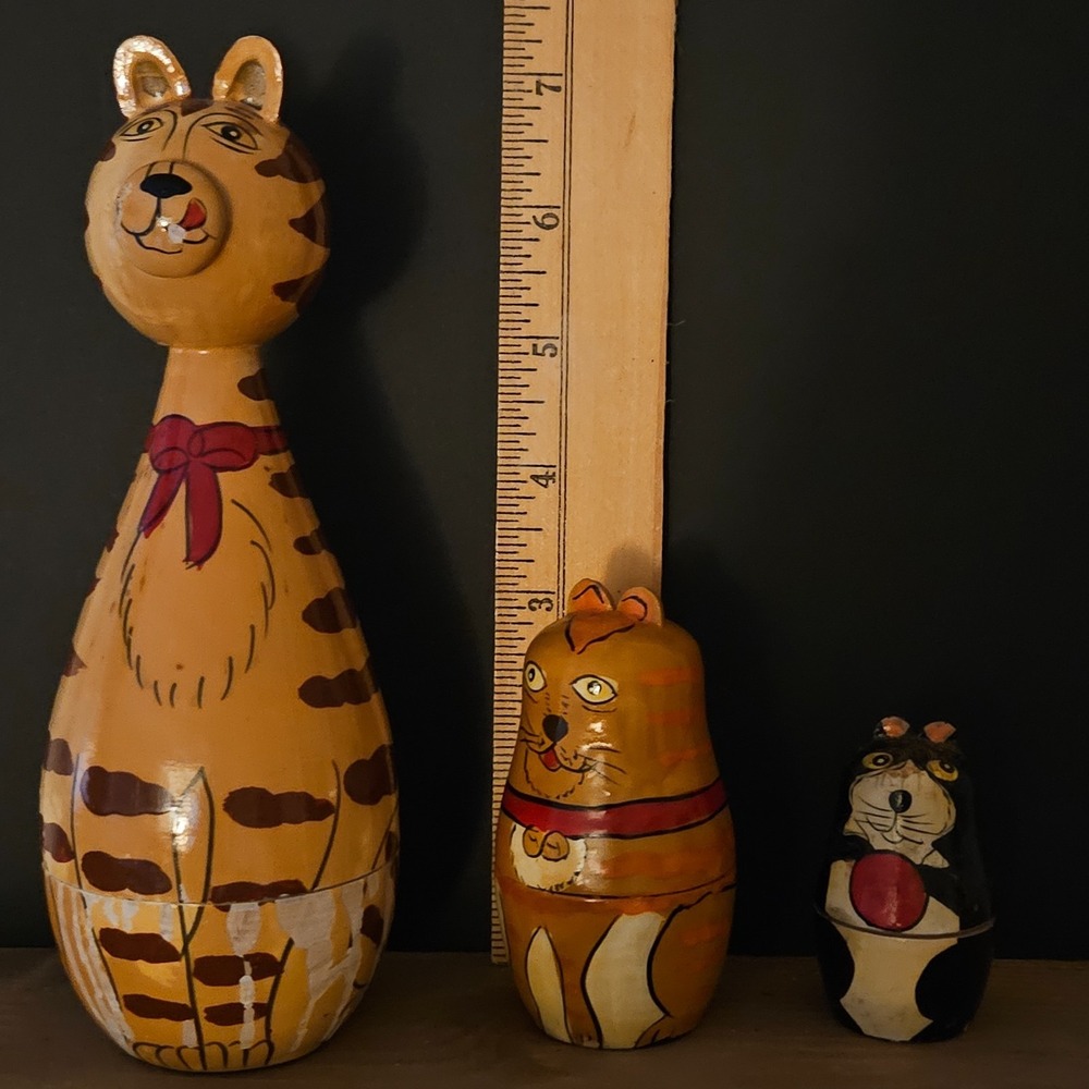 Vintage Wooden Cat Nesting Dolls Set Hand Painted Folk Art Animal‎ 3pc - Picture 4 of 5